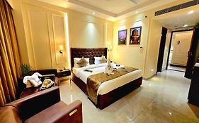 Hotel Regal Club And Resort